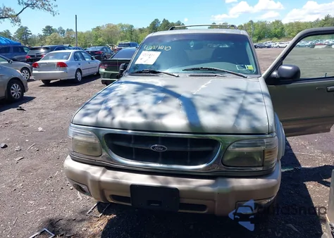 1999 Ford Explorer Eddie Bauer/Limited/Xlt from USA, damaged, VIN 1FMDU34E2XUA07544